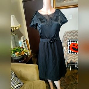 Shiatzy Chen Silk Dress.lace-design  short sleeves midi dress   size 6